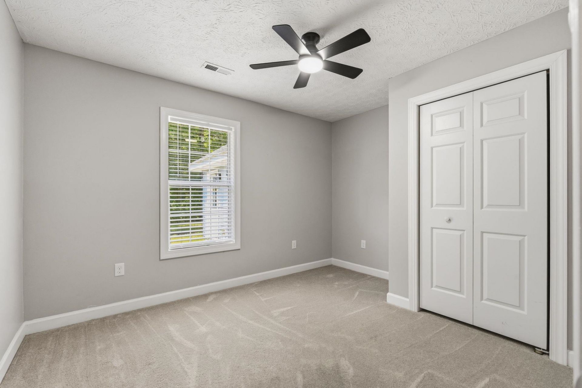 4374 Bradford Circle Photo 24
