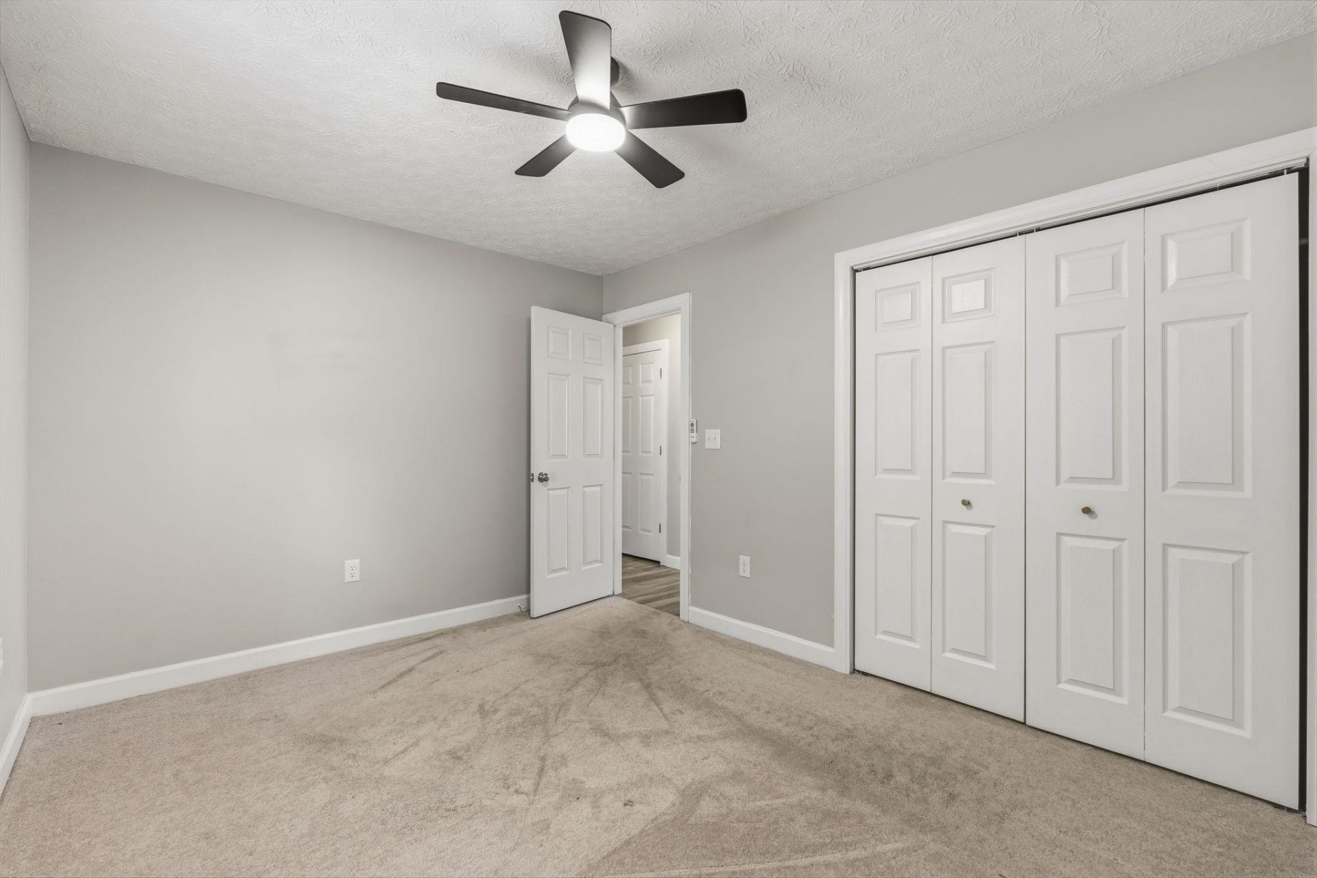 4374 Bradford Circle Photo 28