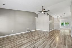 4374 Bradford Circle photo 4