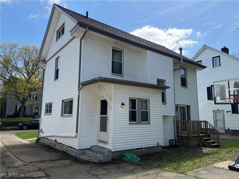 955 Amelia Avenue, Akron, OH 44302 Photo 5