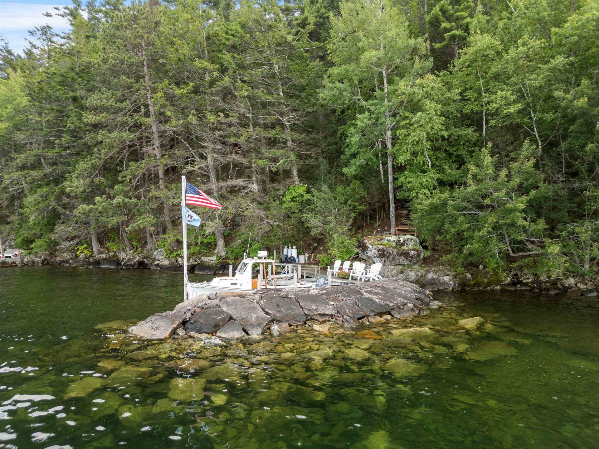 4 Diamond Island, Gilford, NH 03249 Main Photo