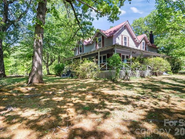 283 Constant Lane, Columbus, NC 28722