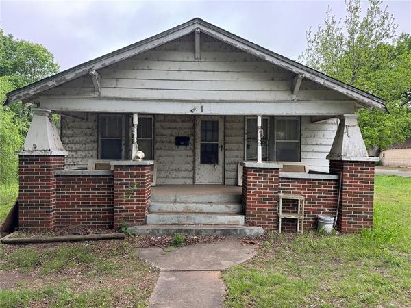 201 S 12th Street, Tonkawa, OK 74653