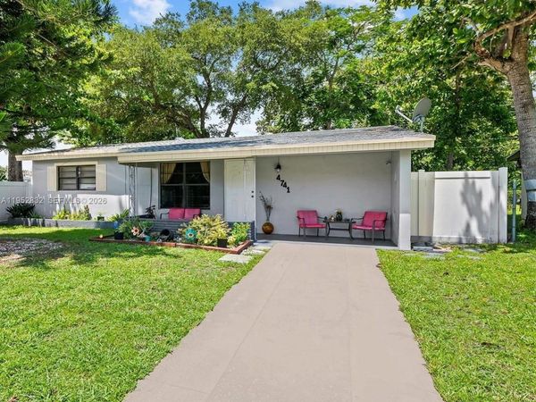 4741 SW 25th Terrace, Dania Beach, FL 33312