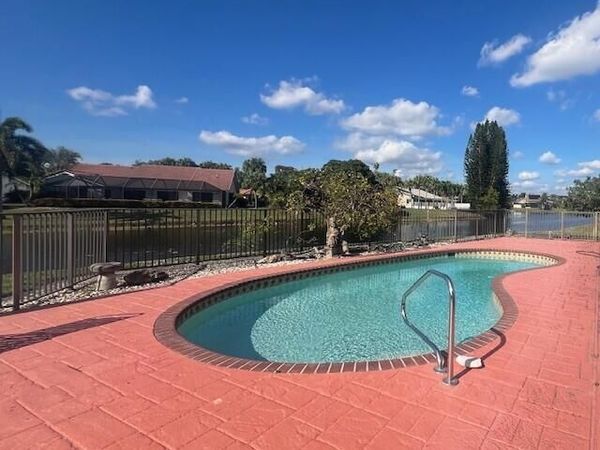 8725 Banyan Court, Tamarac, FL 33321