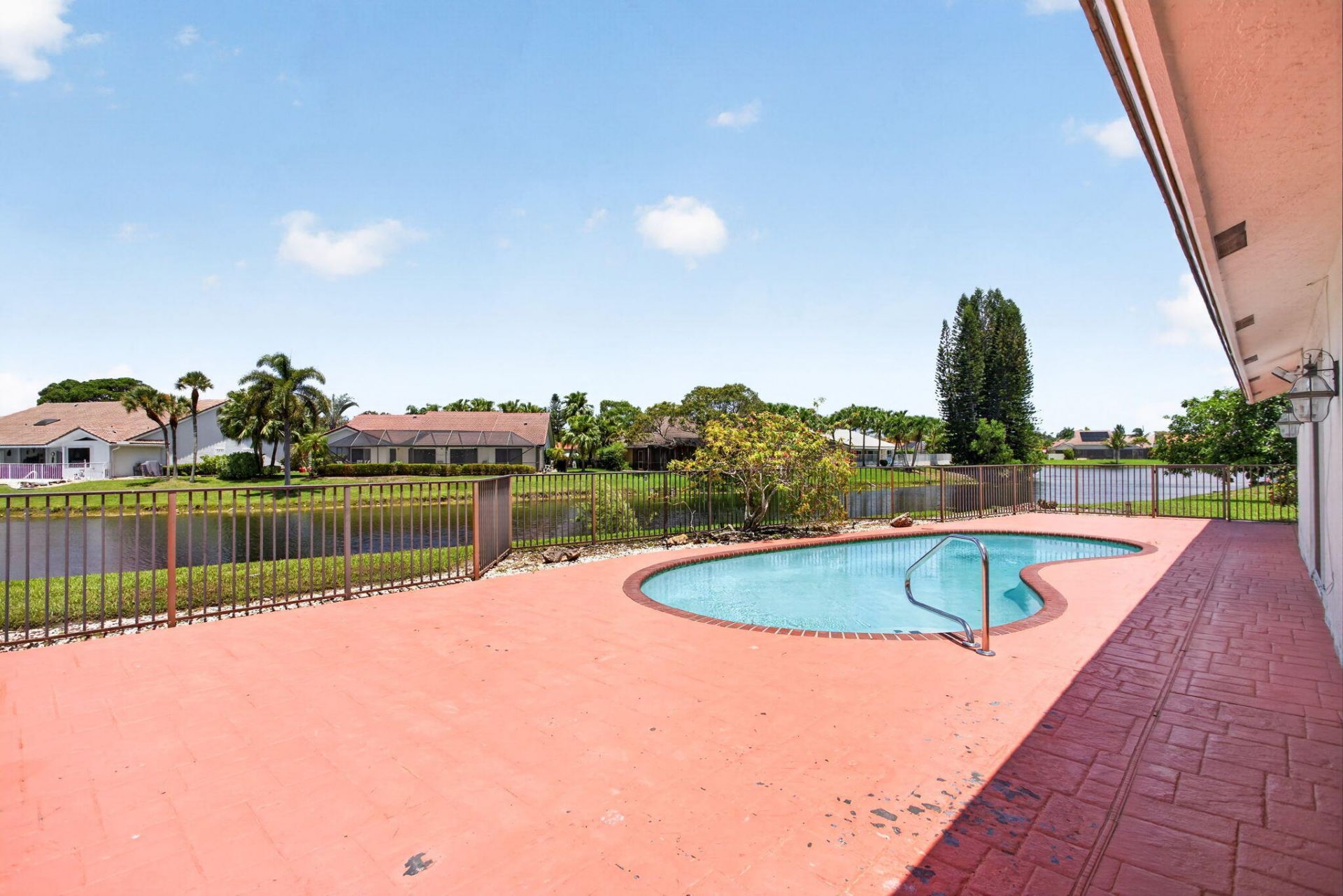8725 Banyan Court, Tamarac, FL 33321 Photo
