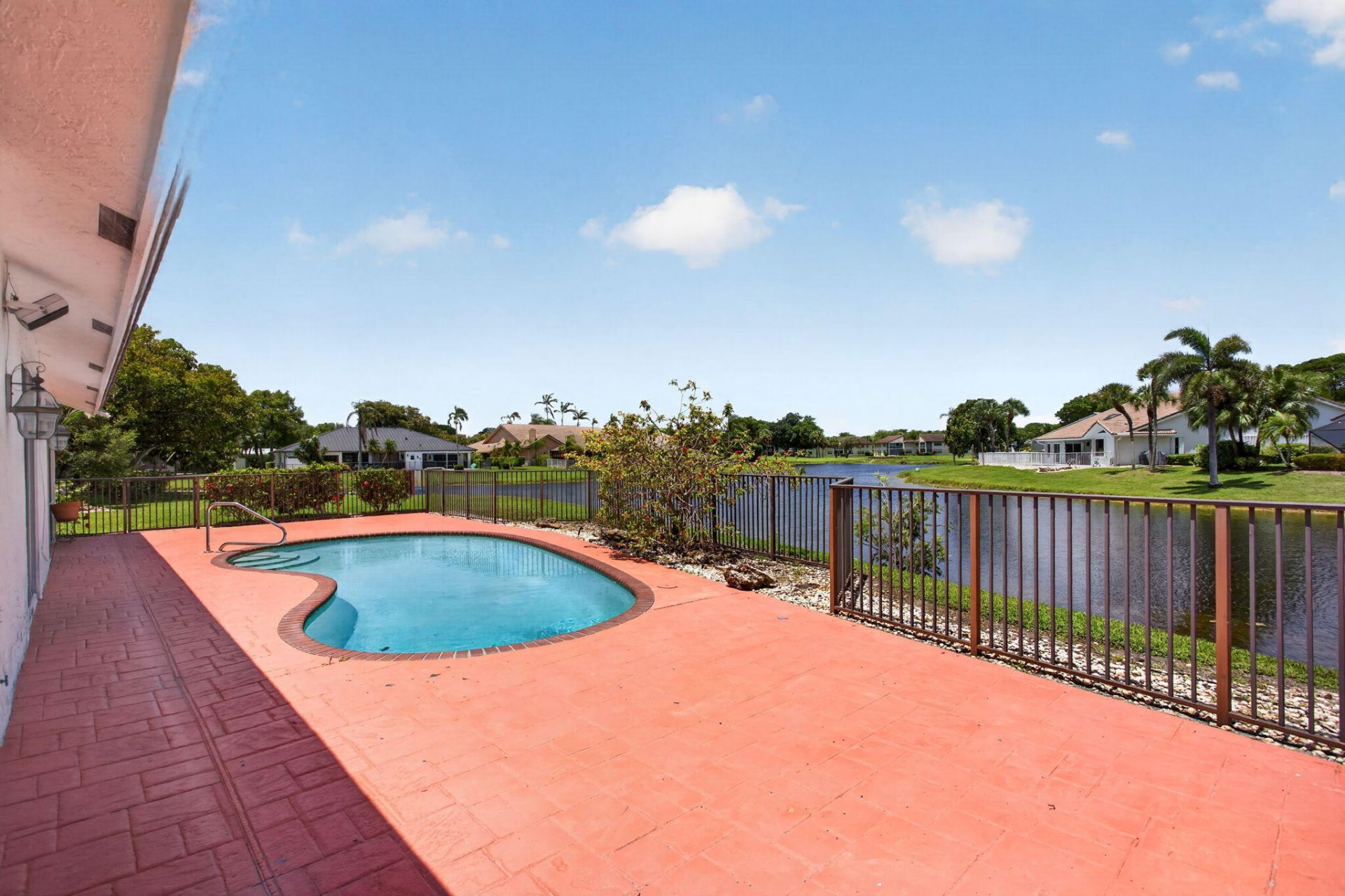 8725 Banyan Court, Tamarac, FL 33321 Photo
