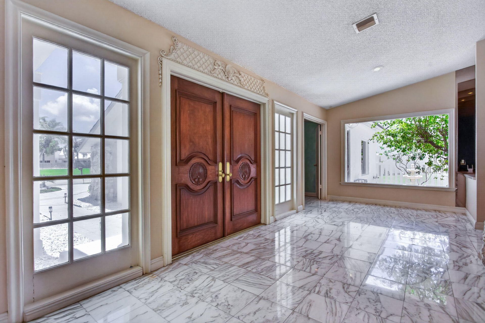 8725 Banyan Court, Tamarac, FL 33321 Photo