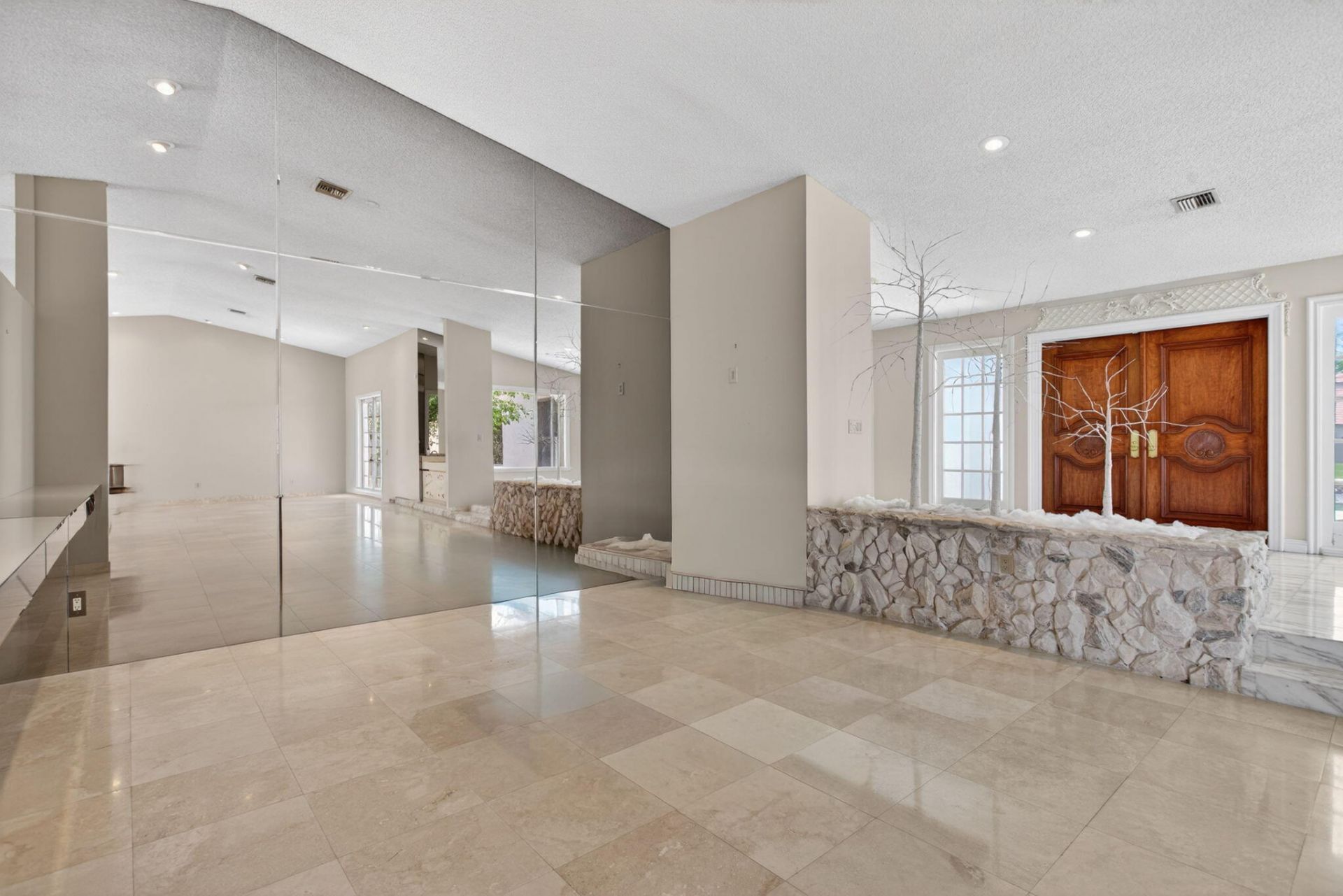 8725 Banyan Court, Tamarac, FL 33321 Photo