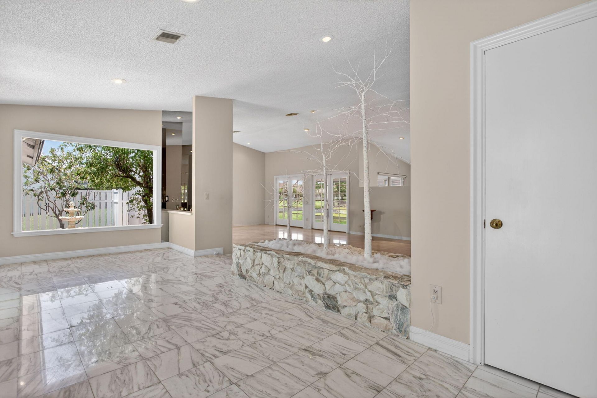 8725 Banyan Court, Tamarac, FL 33321 Photo