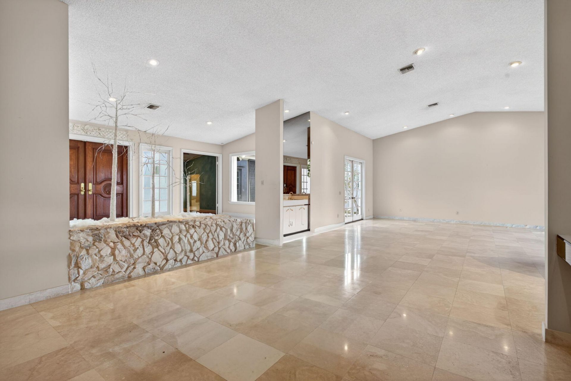 8725 Banyan Court, Tamarac, FL 33321 Photo