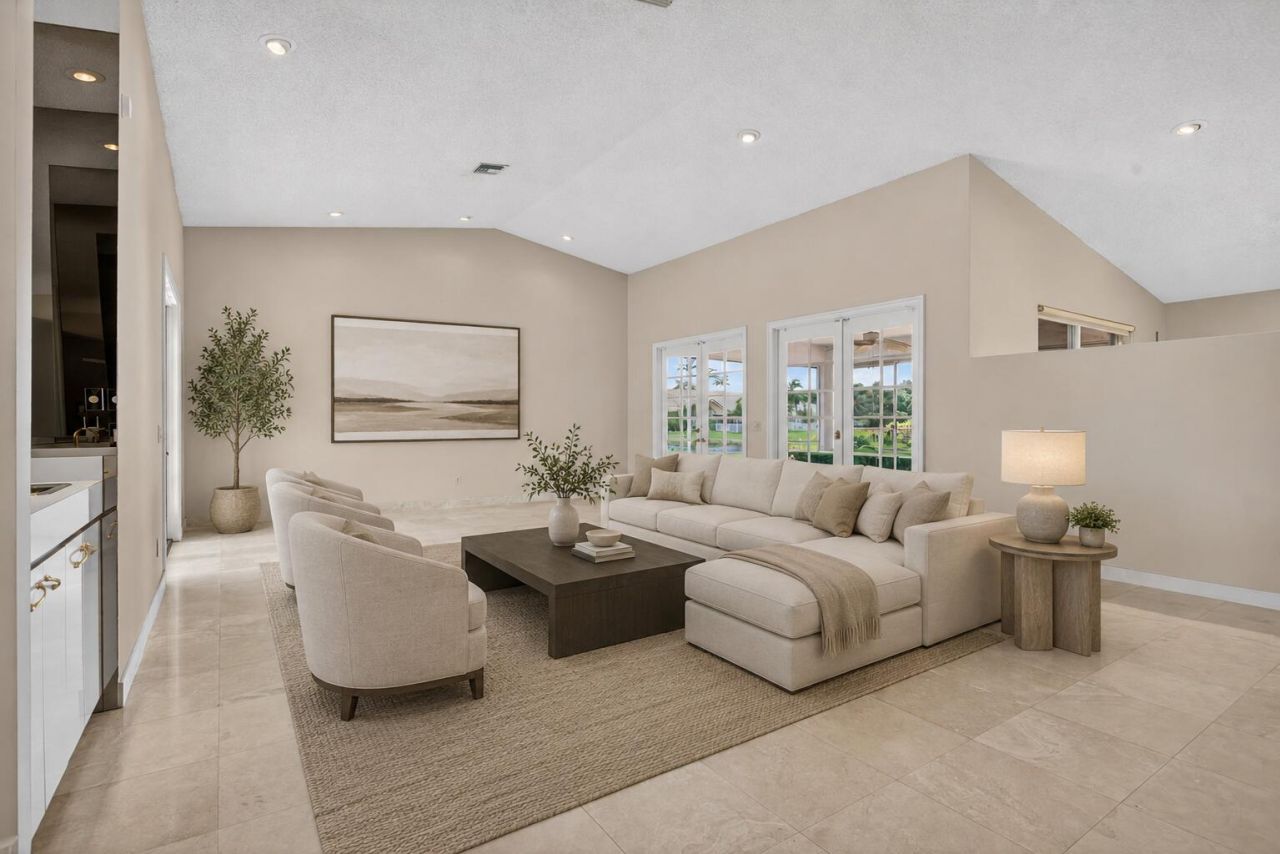 8725 Banyan Court, Tamarac, FL 33321 Photo