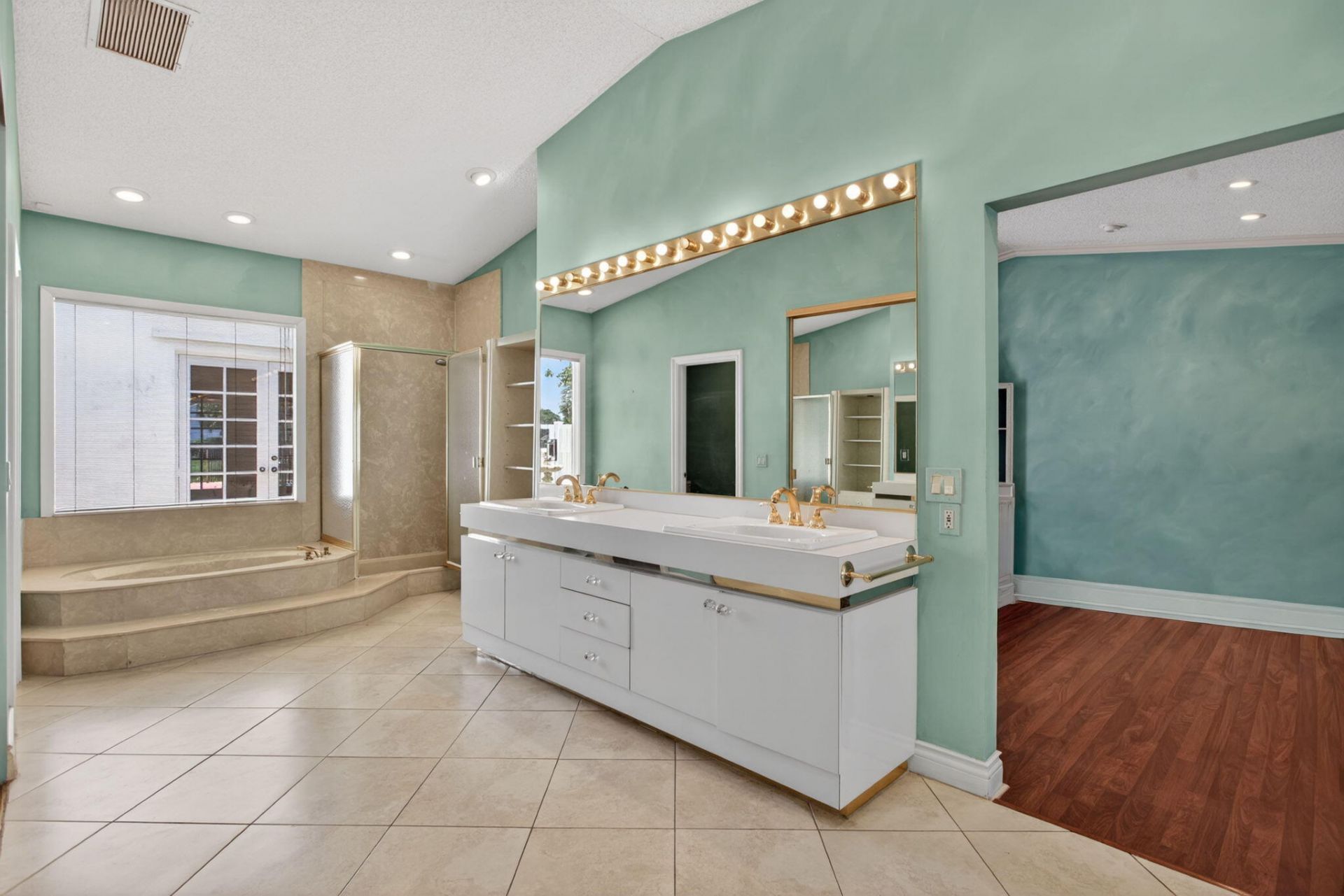 8725 Banyan Court, Tamarac, FL 33321 Photo