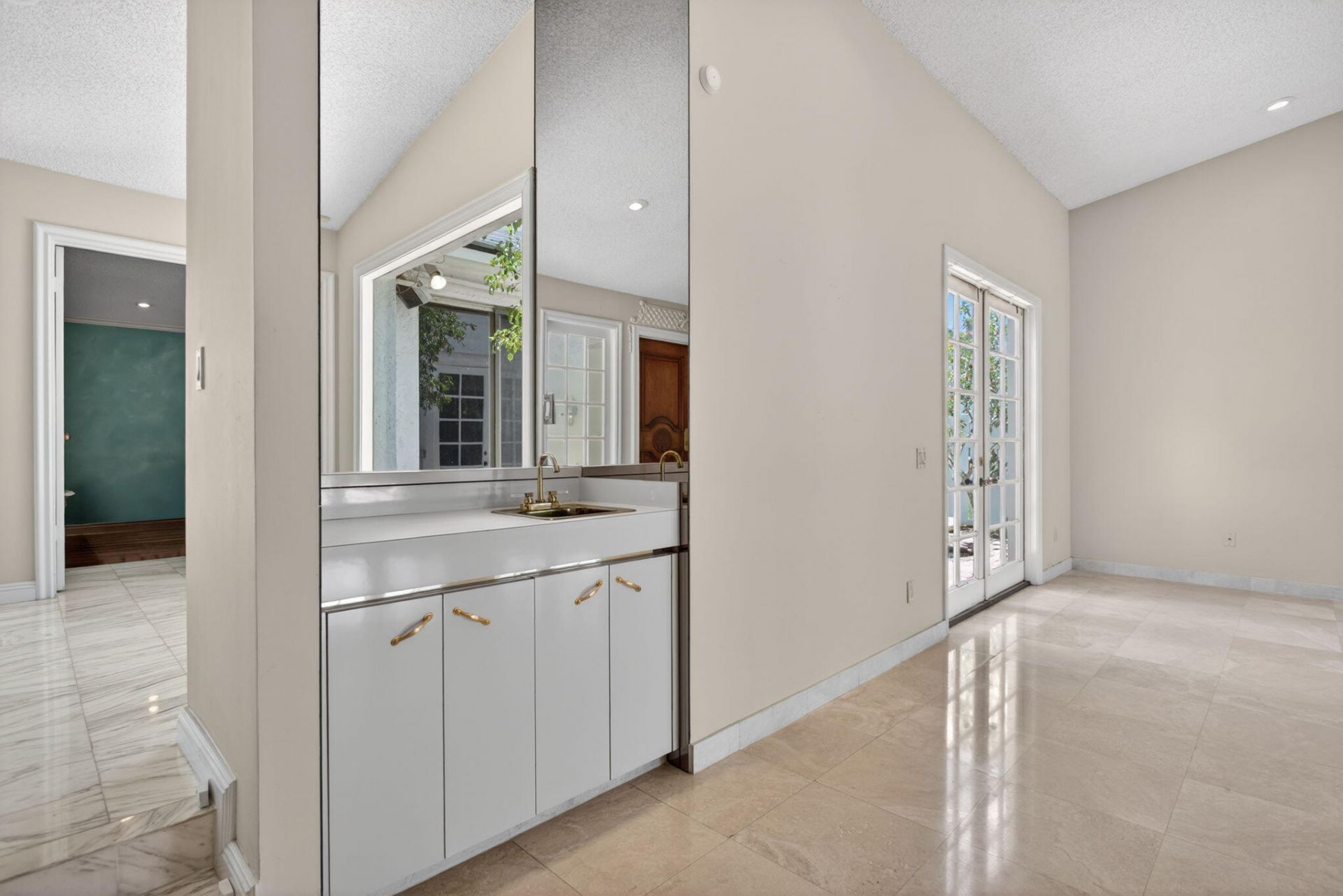 8725 Banyan Court, Tamarac, FL 33321 Photo
