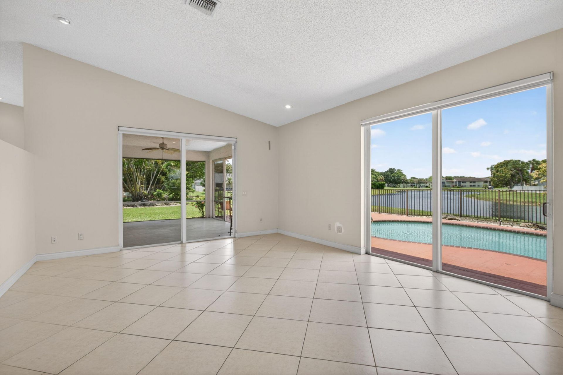 8725 Banyan Court, Tamarac, FL 33321 Photo