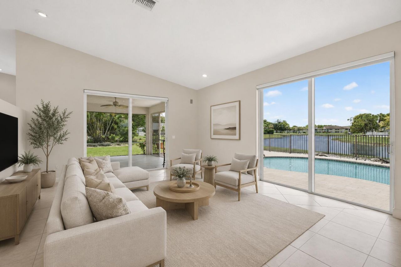 8725 Banyan Court, Tamarac, FL 33321 Photo