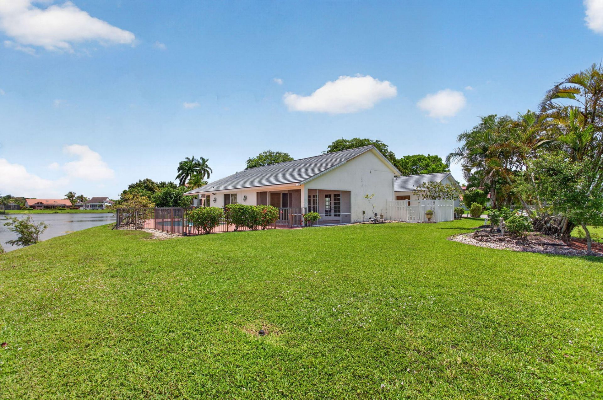 8725 Banyan Court, Tamarac, FL 33321 Photo