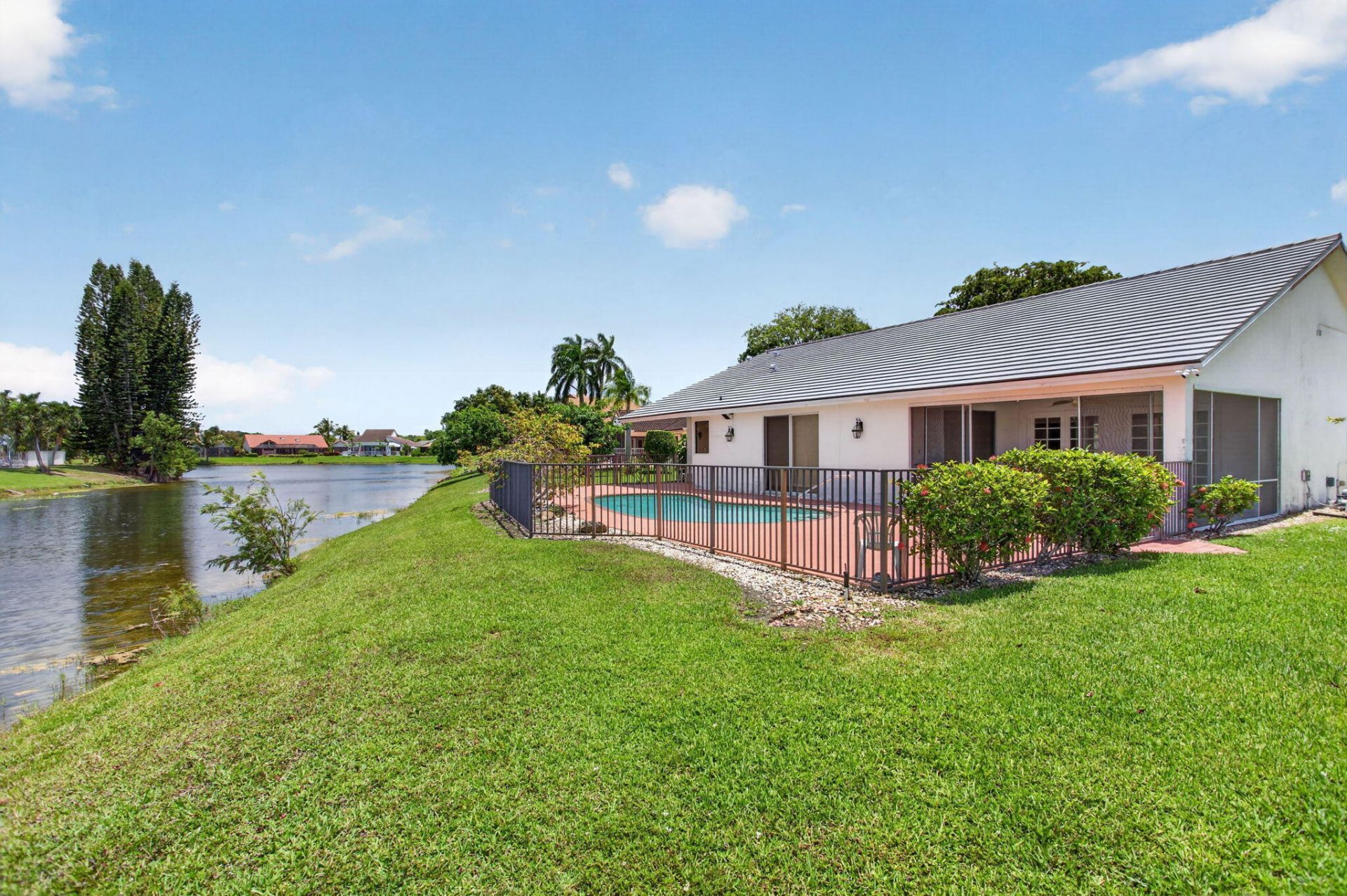 8725 Banyan Court, Tamarac, FL 33321 Photo