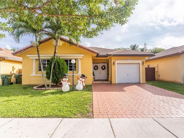 2851 NE 42nd Avenue, Homestead, FL 33034