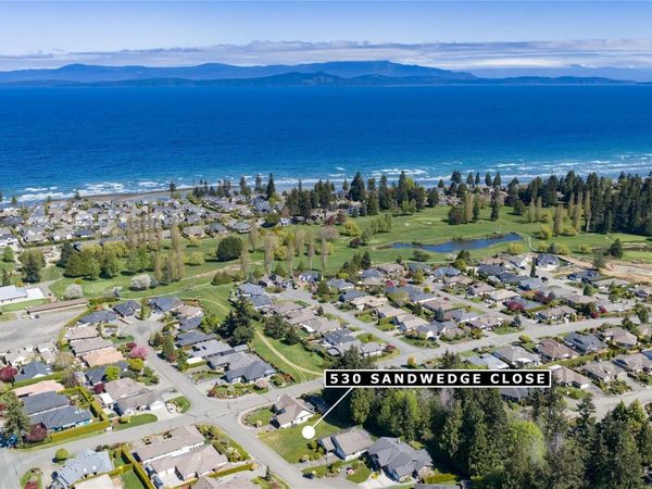 530 Sandwedge Close , Qualicum Beach, BC V9K 2J9