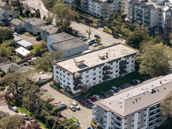 929 Esquimalt Rd, Unit 202, Esquimalt, BC V9A 3M7