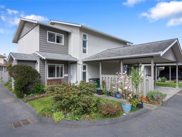 400 Culduthel Rd , Unit 7, Saanich, BC V8Z 1G1