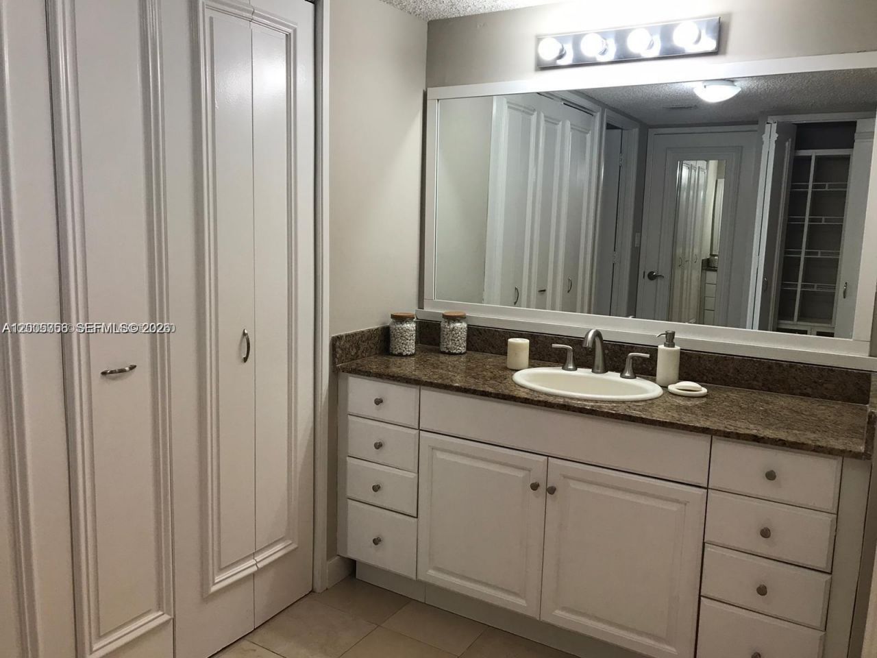 3731 N Country Club Dr, Unit 1129, Aventura, FL 33180 Photo