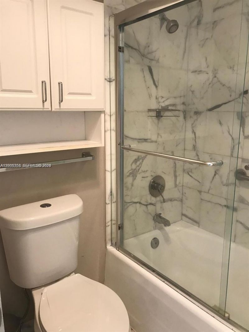 3731 N Country Club Dr, Unit 1129, Aventura, FL 33180 Photo