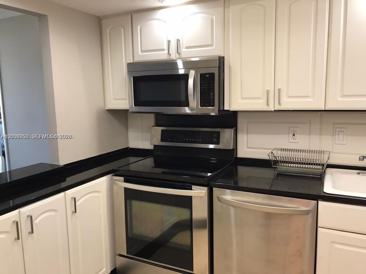 3731 N Country Club Dr, Unit 1129, Aventura, FL 33180 Photo