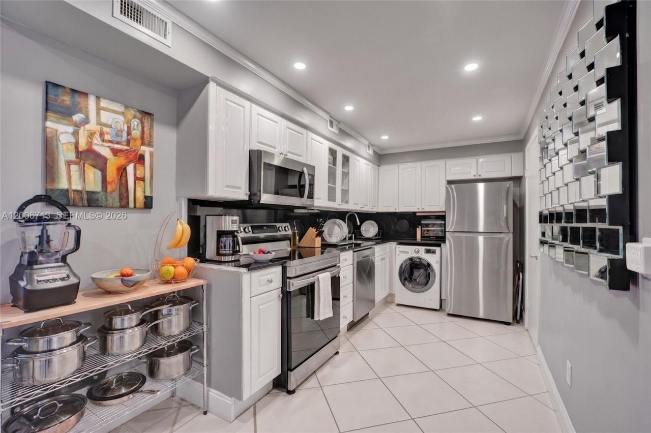 6770 Indian Creek Dr, Unit 14C, Miami Beach, FL 33141 Photo