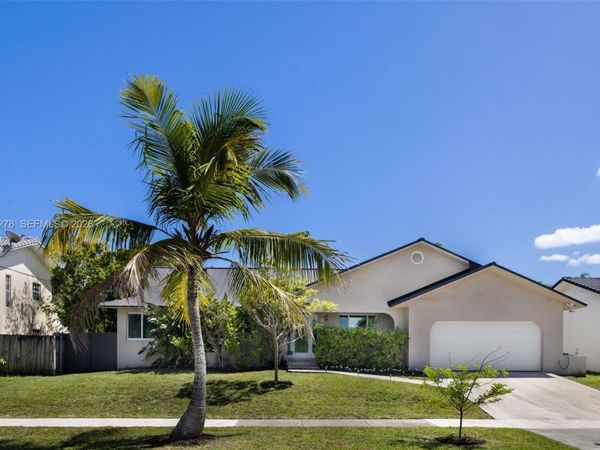 7970 SW 198th St , Cutler Bay, FL 33189