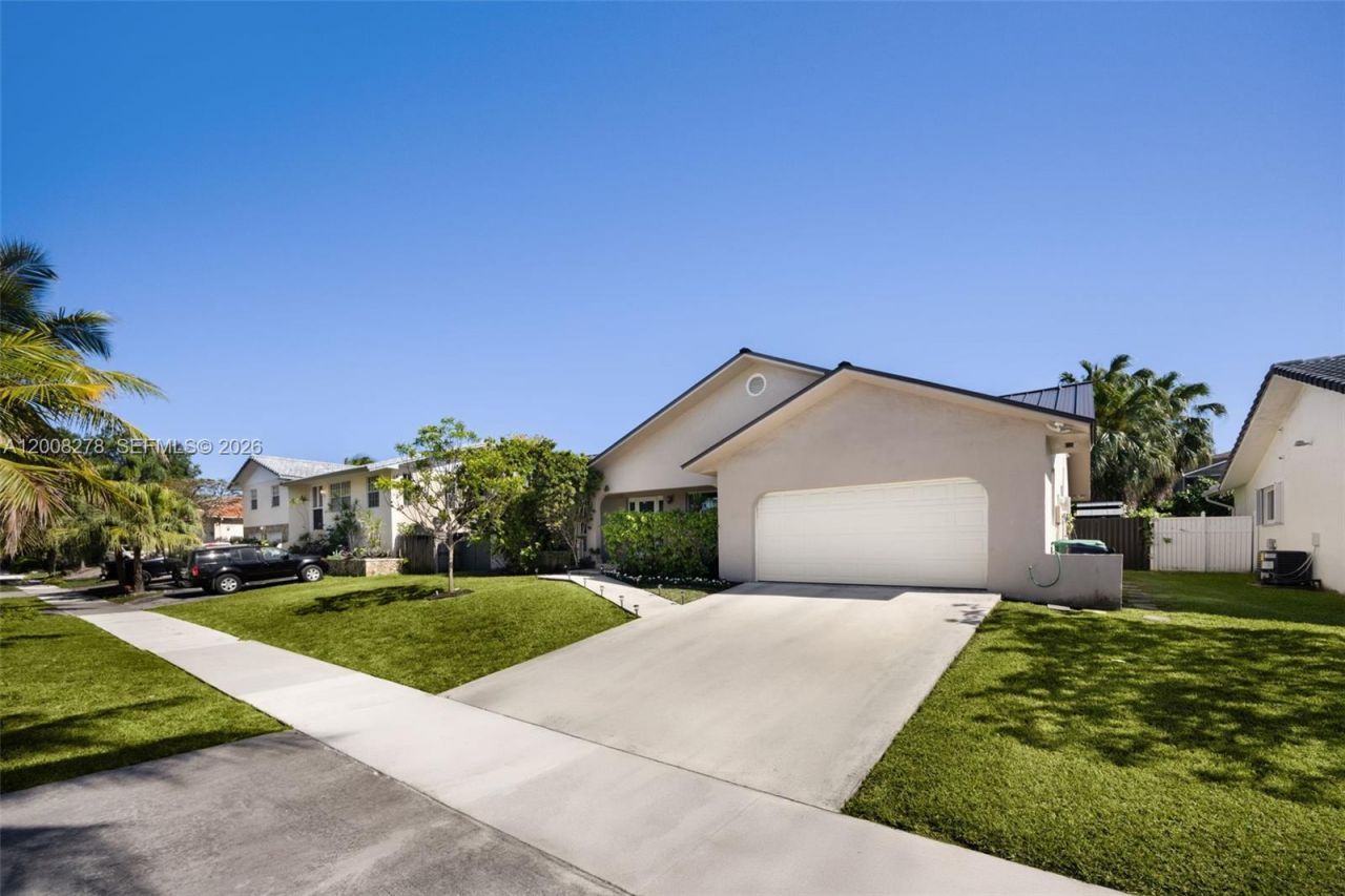 7970 SW 198th St, Cutler Bay, FL 33189 Photo
