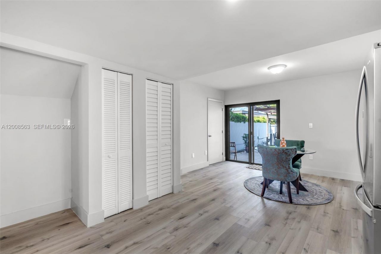 8773 SW 36th St , Unit -, Miami, FL 33165 Photo