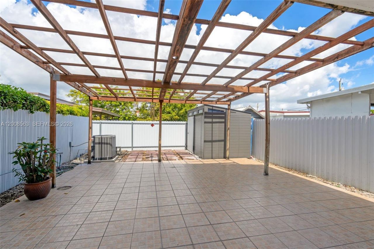 8773 SW 36th St , Unit -, Miami, FL 33165 Photo