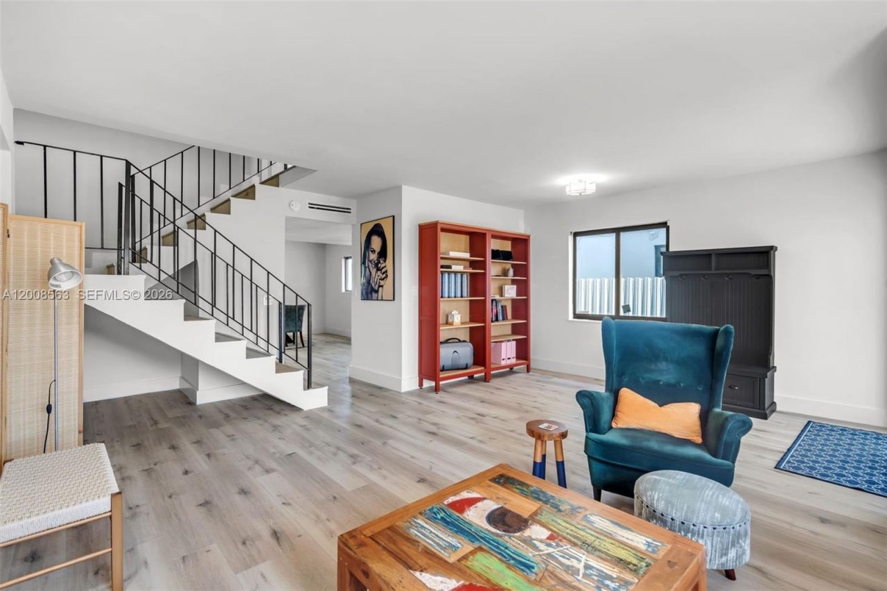 8773 SW 36th St , Unit -, Miami, FL 33165 Photo