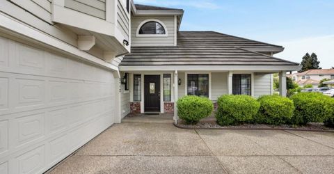 5112 Laguna Woods Dr, Elk Grove, CA 95758 Photo