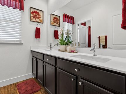 1648 Locksley Dr, Lathrop, CA 95330 Photo