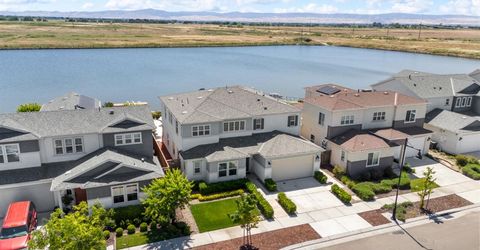 1648 Locksley Dr, Lathrop, CA 95330 Photo