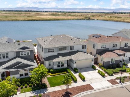 1648 Locksley Dr, Lathrop, CA 95330 Photo