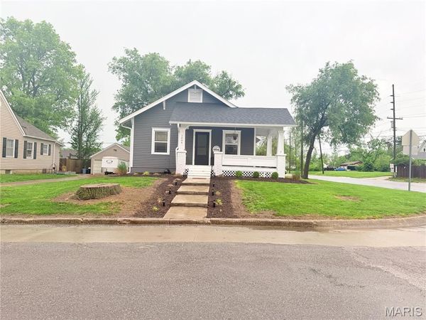 1006 E Love Street , Mexico, MO 65265