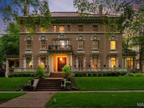 37 Washington Terrace, St Louis, MO 63112