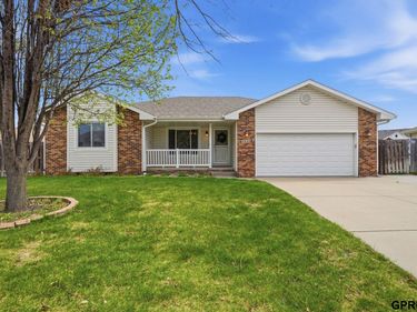 2830 Crown Pointe Road , Lincoln, NE 68506