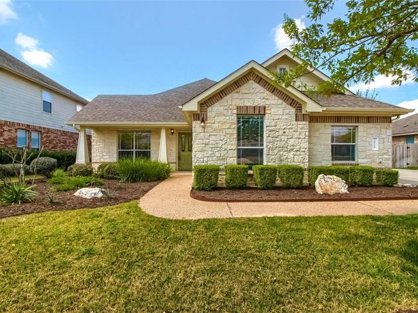 18720 Royal Pointe DR, Pflugerville, TX 78660
