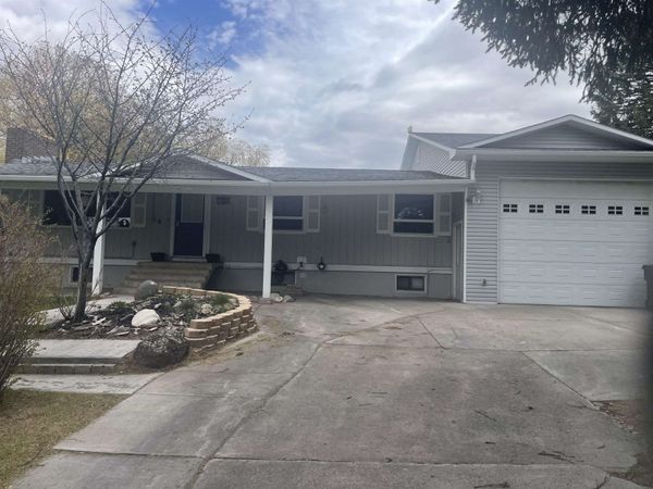 281 S 1st East, Soda Springs, ID 83276