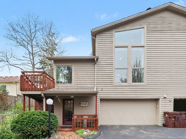 1906 Old Orchard Court, Ann Arbor, MI 48103