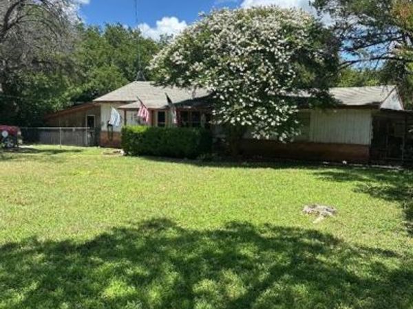 122 Erie Trail , Whitney, TX 76692