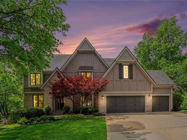 9101 W 140th Street, Overland Park, KS 66221
