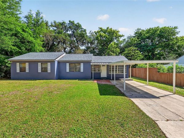 706 MISSION DRIVE, WILDWOOD, FL 34785