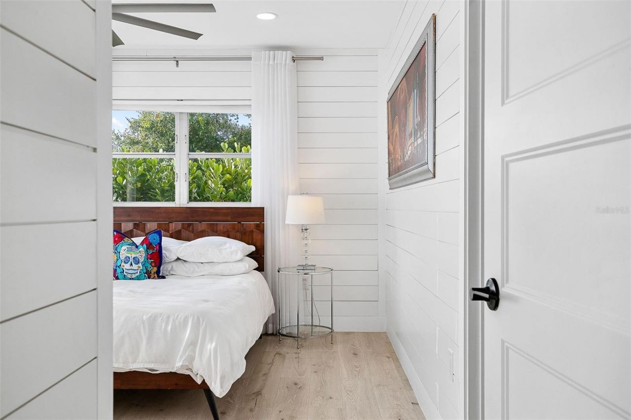 703 Whitfield Avenue, Sarasota, FL 34243 Photo