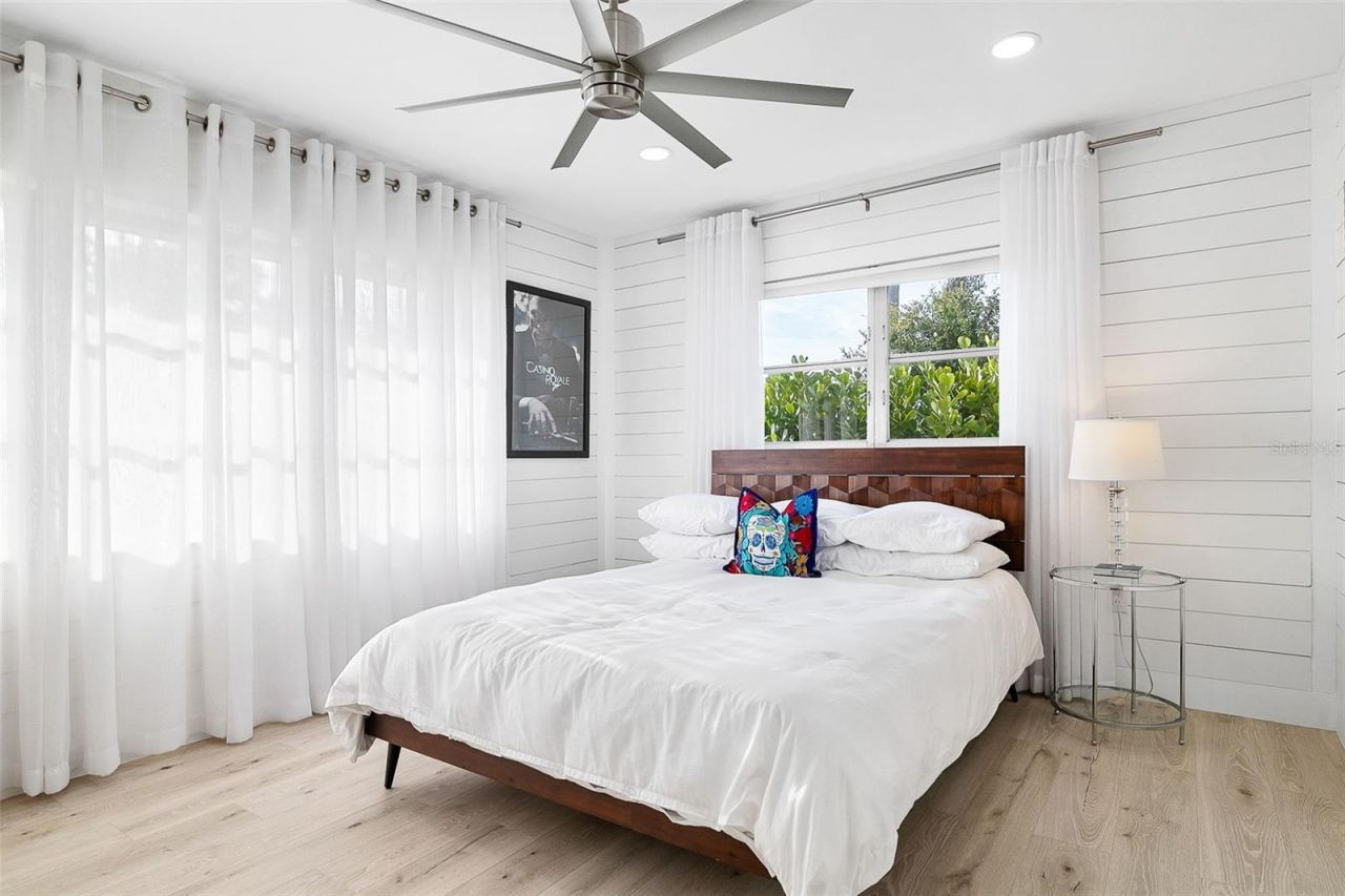 703 Whitfield Avenue, Sarasota, FL 34243 Photo